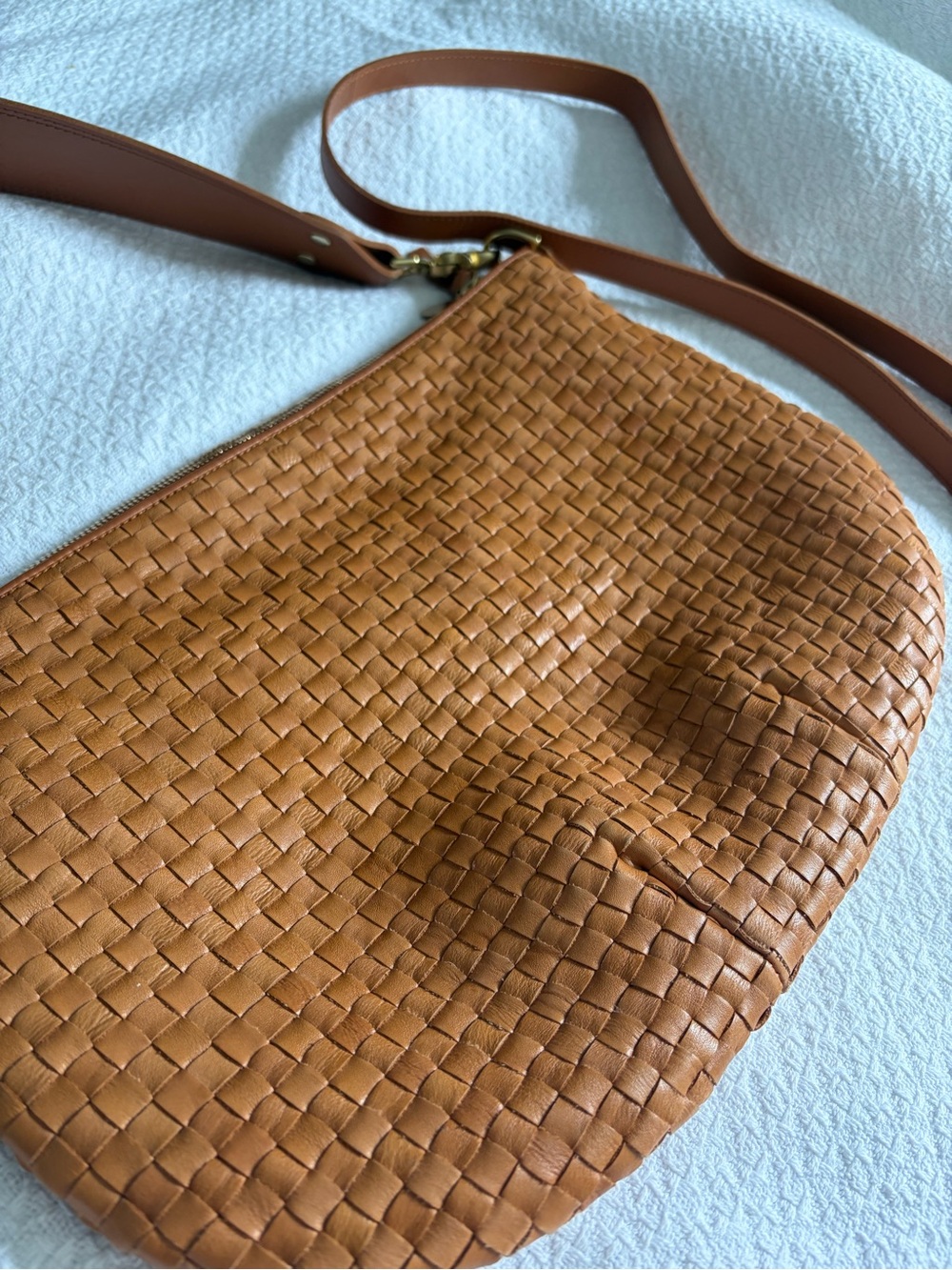 Clare V. Moyen Messenger - Picture 5 of 10